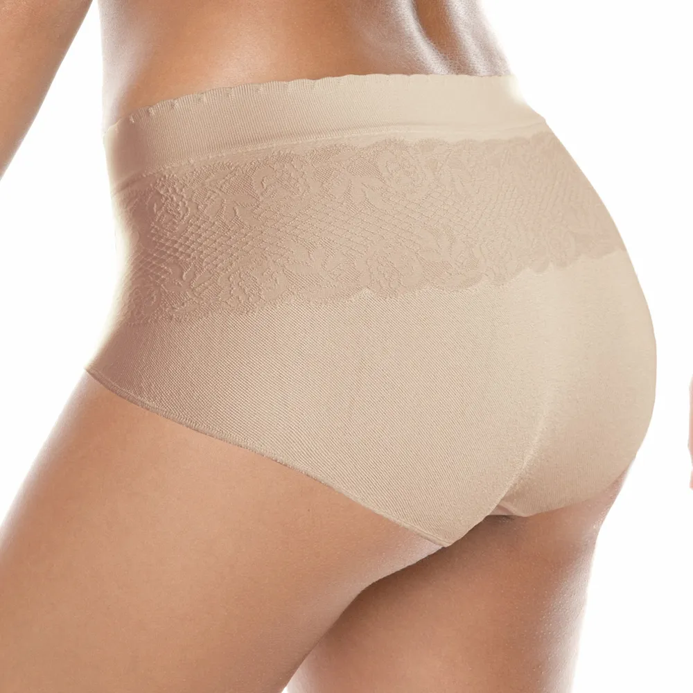 Besiūlės kelnaitės normaliu liemeniu 